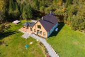 Ste-Anne-de-la-Rochelle (Estrie): Domaine intime de 77 acres, garage, grange, fort,