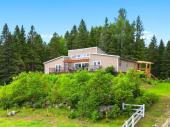 Chute-Saint-Philippe (Laurentides) : Domaine | ferme de 48.68 acres, 3 maisons, curie 7 boxes,