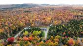 Inverness (Centre-du-Qubec) : Domaine de 91,60 acres, maison plain-pied, deux garages, rablire 